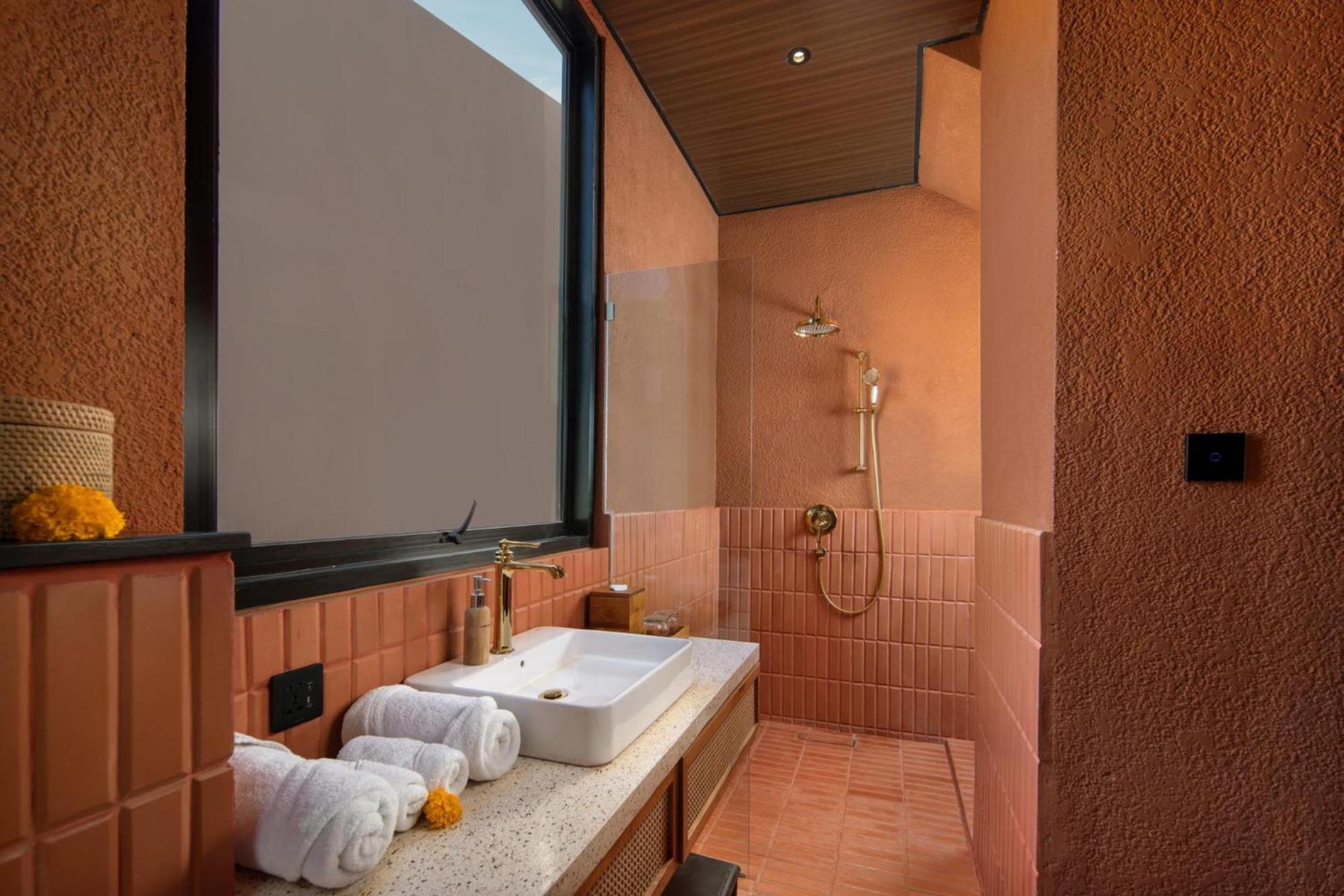 Earth By Ini Vie Hospitality विला