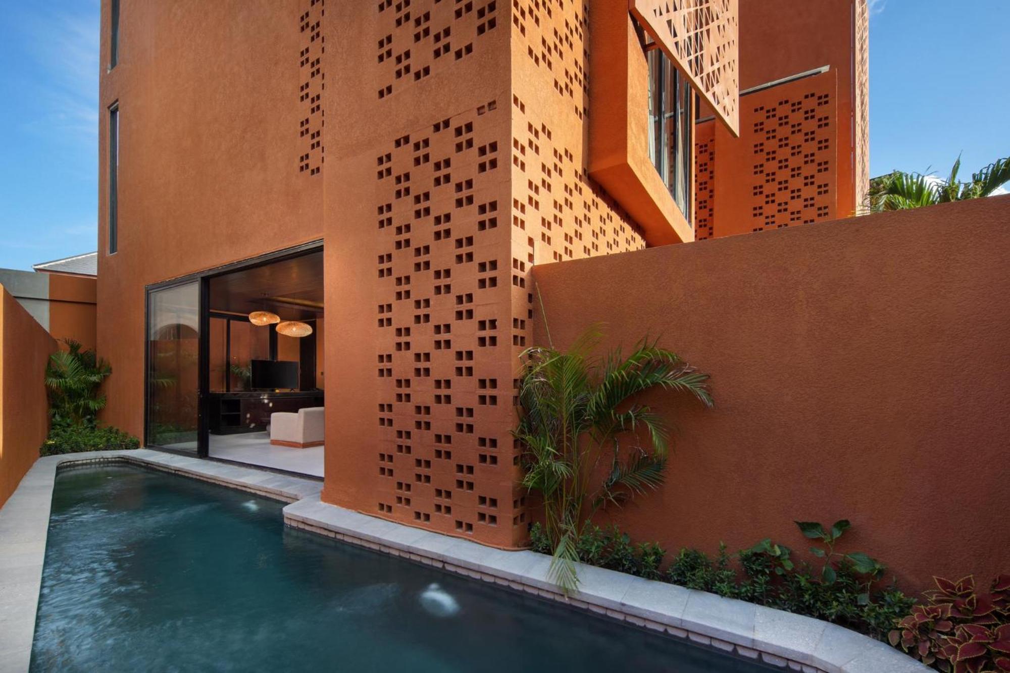 Earth By Ini Vie Hospitality *